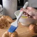 Accessories: Carlisle 2" Pastry/Basting Brush- Nylon Plastic Blue
